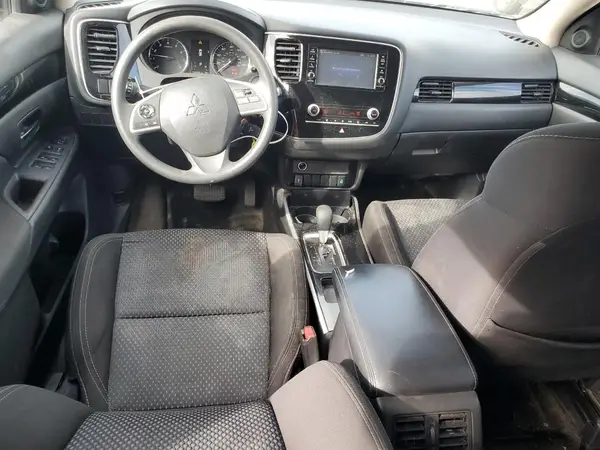 JA4AD2A35LZ045281 2020 MITSUBISHI OUTLANDER - Image 8