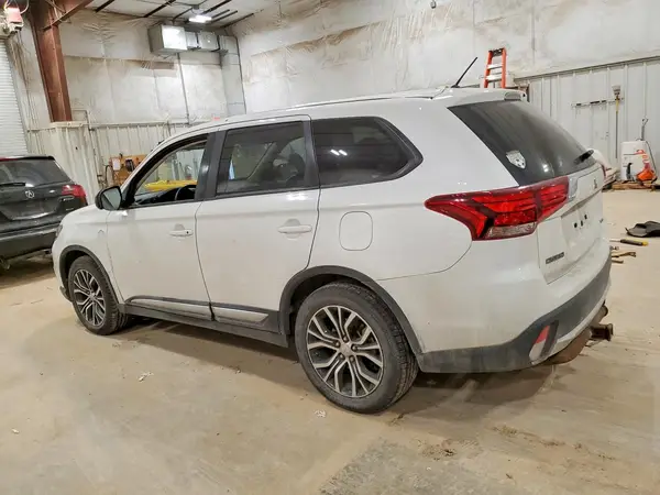 JA4AD2A36GZ000355 2016 MITSUBISHI OUTLANDER - Image 2