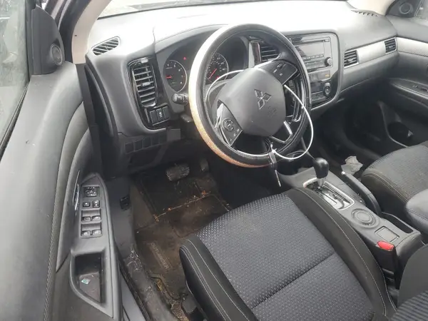 JA4AD2A36GZ008651 2016 MITSUBISHI OUTLANDER - Image 8