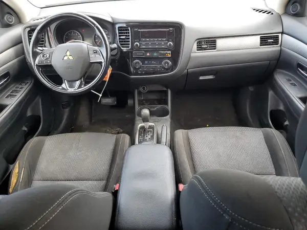 JA4AD2A36GZ019732 2016 MITSUBISHI OUTLANDER - Image 8