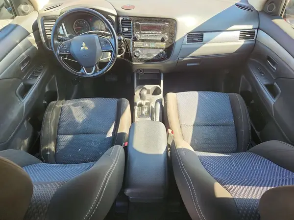 JA4AD2A36GZ029368 2016 MITSUBISHI OUTLANDER - Image 8