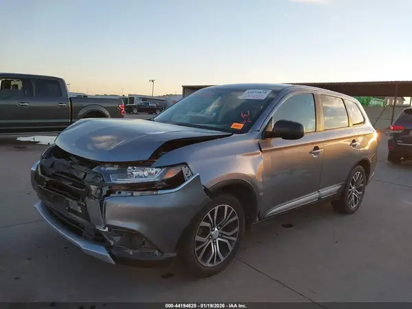 JA4AD2A36GZ040211 2016 MITSUBISHI OUTLANDER - Image 2