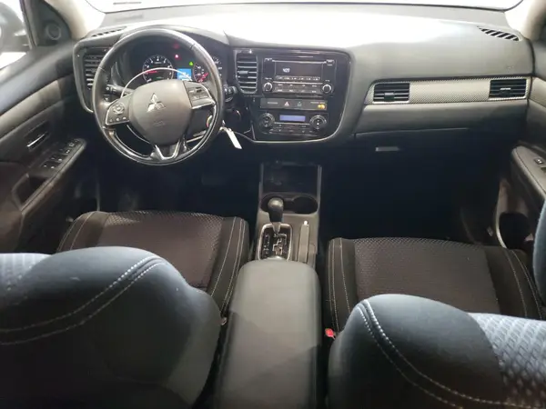 JA4AD2A36GZ047448 2016 MITSUBISHI OUTLANDER - Image 8