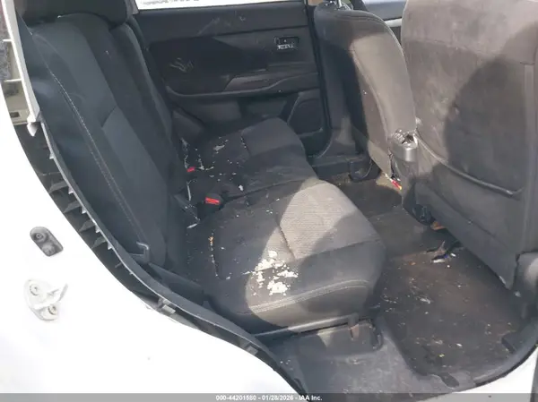 JA4AD2A36HZ021692 2017 MITSUBISHI OUTLANDER - Image 8