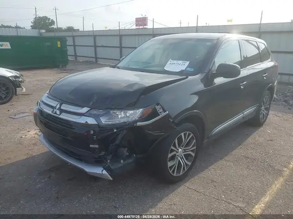 JA4AD2A36HZ027900 2017 MITSUBISHI OUTLANDER - Image 2