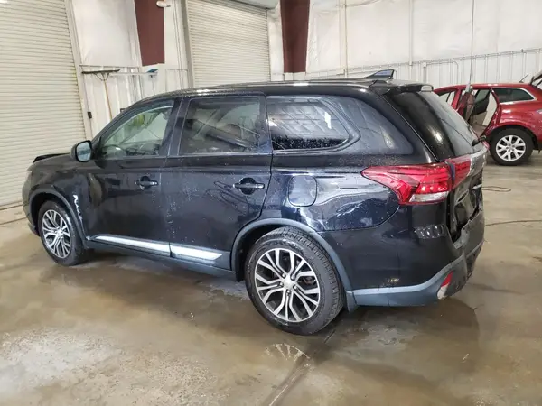 JA4AD2A36HZ039559 2017 MITSUBISHI OUTLANDER - Image 2