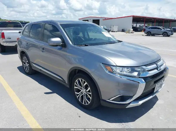 JA4AD2A36HZ042915 2017 MITSUBISHI OUTLANDER - Image 1