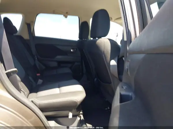 JA4AD2A36HZ055292 2017 MITSUBISHI OUTLANDER - Image 8