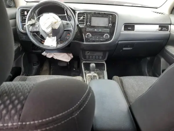 JA4AD2A36HZ070293 2017 MITSUBISHI OUTLANDER - Image 8