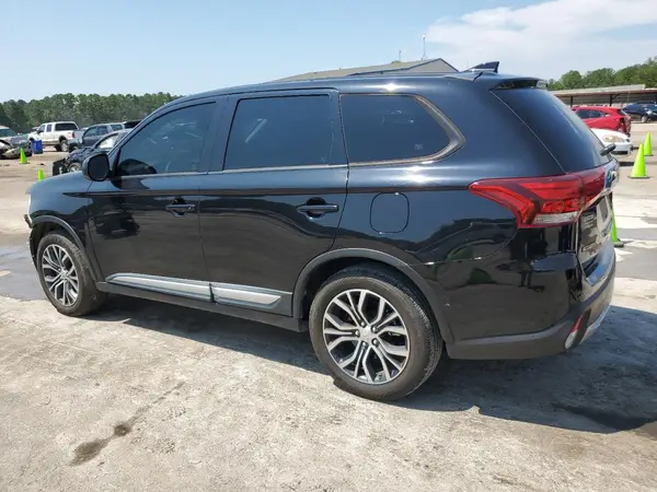 JA4AD2A36JJ005786 2018 MITSUBISHI OUTLANDER - Image 2