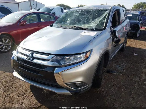 JA4AD2A36JZ002789 2018 MITSUBISHI OUTLANDER - Image 2