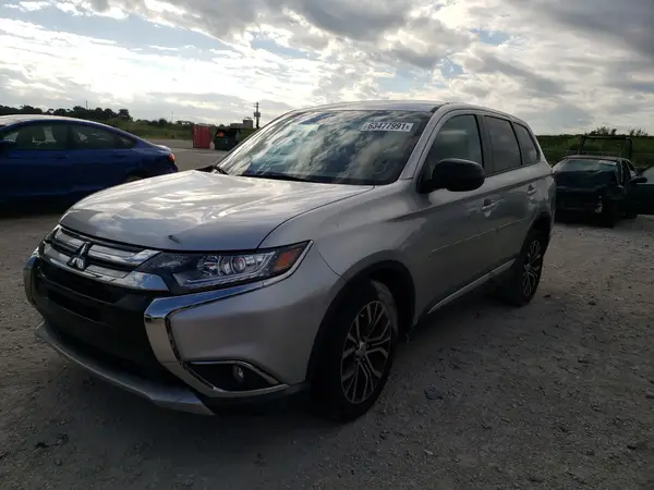 JA4AD2A36JZ007054 2018 MITSUBISHI OUTLANDER - Image 2