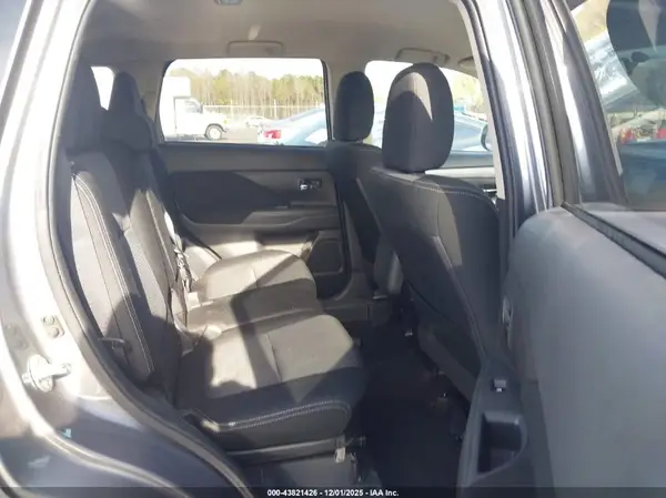 JA4AD2A36JZ016904 2018 MITSUBISHI OUTLANDER - Image 8