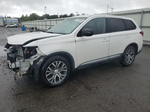 JA4AD2A36JZ063303 2018 MITSUBISHI OUTLANDER - Image 1