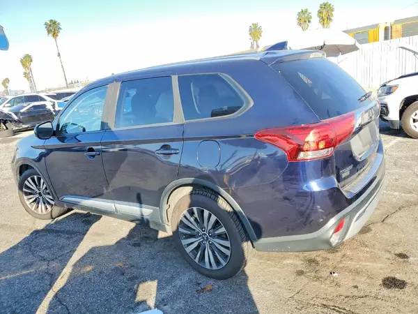 JA4AD2A36KJ000640 2019 MITSUBISHI OUTLANDER - Image 2