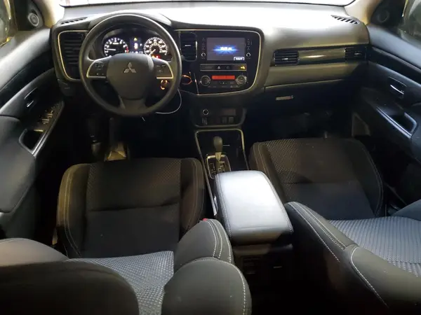 JA4AD2A36KZ006777 2019 MITSUBISHI OUTLANDER - Image 8
