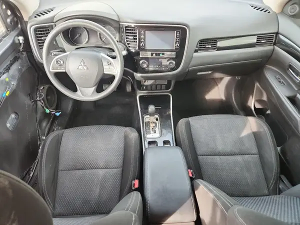 JA4AD2A36KZ006844 2019 MITSUBISHI OUTLANDER - Image 8