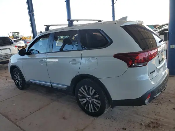 JA4AD2A36KZ009145 2019 MITSUBISHI OUTLANDER - Image 2