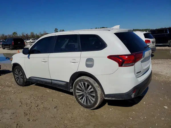JA4AD2A36KZ010389 2019 MITSUBISHI OUTLANDER - Image 2