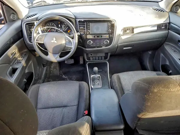 JA4AD2A36KZ017262 2019 MITSUBISHI OUTLANDER - Image 8