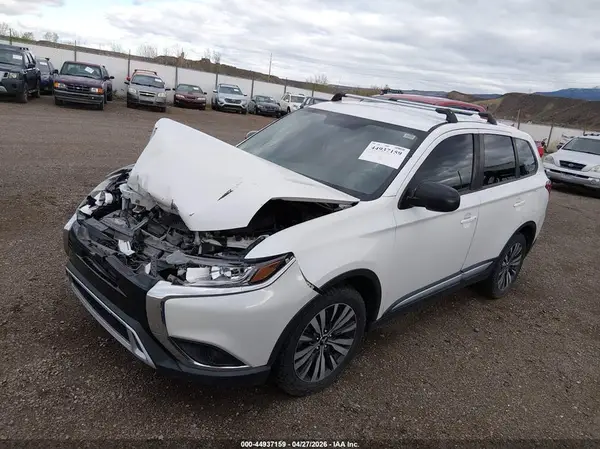 JA4AD2A36KZ019027 2019 MITSUBISHI OUTLANDER - Image 2