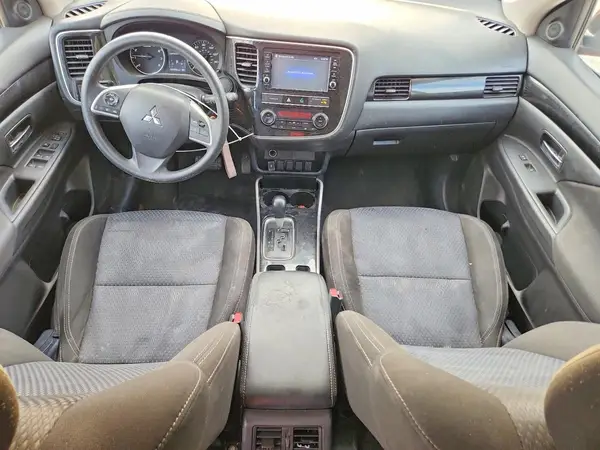 JA4AD2A36KZ028911 2019 MITSUBISHI OUTLANDER - Image 8