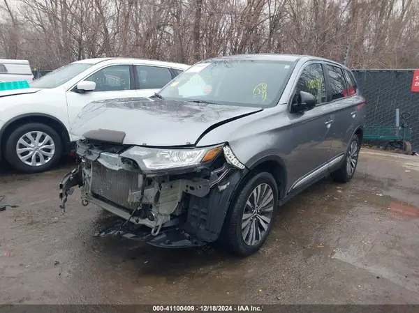 JA4AD2A36KZ049290 2019 MITSUBISHI OUTLANDER - Image 2