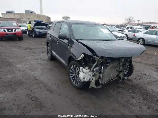 JA4AD2A36KZ050732 2019 MITSUBISHI OUTLANDER - Image 1