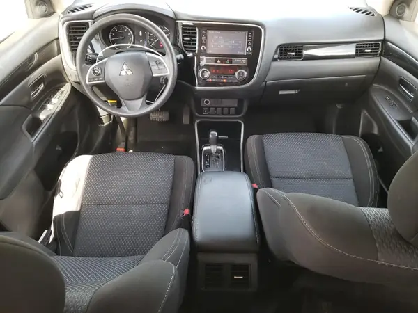 JA4AD2A36KZ054733 2019 MITSUBISHI OUTLANDER - Image 8