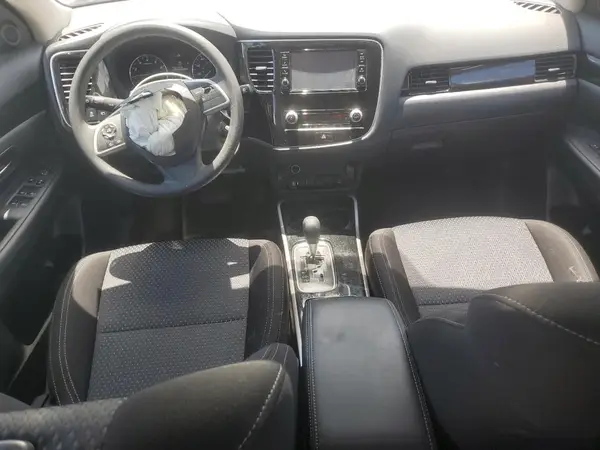 JA4AD2A36LZ010927 2020 MITSUBISHI OUTLANDER - Image 8