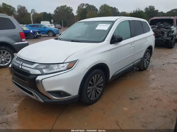 JA4AD2A36LZ027419 2020 MITSUBISHI OUTLANDER - Image 2