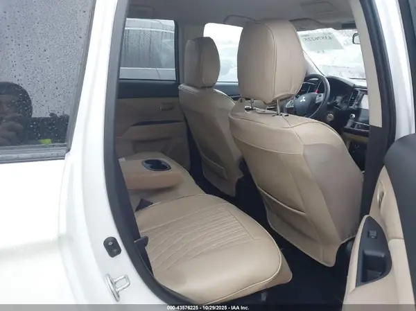 JA4AD2A36LZ027419 2020 MITSUBISHI OUTLANDER - Image 8