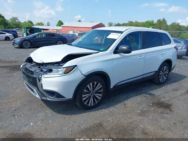 JA4AD2A36LZ039358 2020 MITSUBISHI OUTLANDER - Image 2