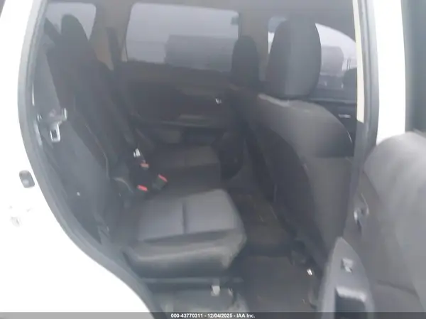 JA4AD2A36LZ039652 2020 MITSUBISHI OUTLANDER - Image 8