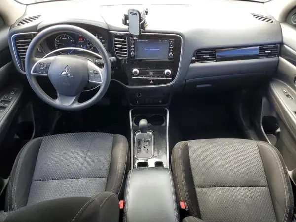 JA4AD2A36LZ039702 2020 MITSUBISHI OUTLANDER - Image 8