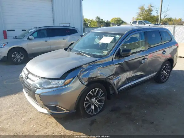 JA4AD2A37GZ003300 2016 MITSUBISHI OUTLANDER - Image 2