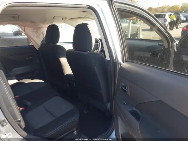 JA4AD2A37GZ003300 2016 MITSUBISHI OUTLANDER - Image 8