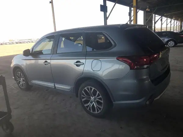 JA4AD2A37GZ008965 2016 MITSUBISHI OUTLANDER - Image 2