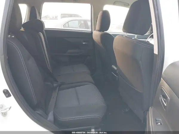 JA4AD2A37GZ032683 2016 MITSUBISHI OUTLANDER - Image 8