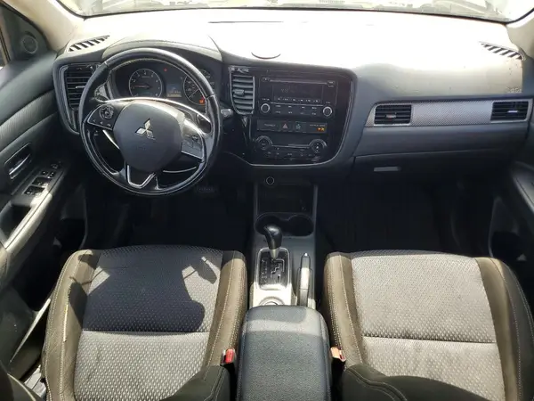 JA4AD2A37GZ033879 2016 MITSUBISHI OUTLANDER - Image 8