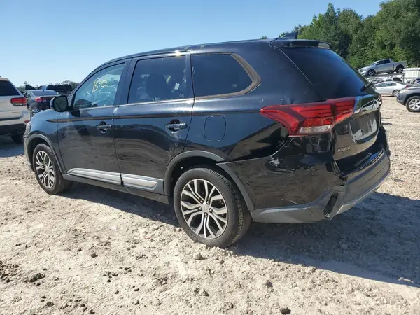 JA4AD2A37HZ013004 2017 MITSUBISHI OUTLANDER - Image 2
