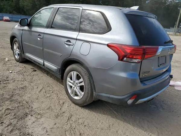 JA4AD2A37HZ025993 2017 MITSUBISHI OUTLANDER - Image 2