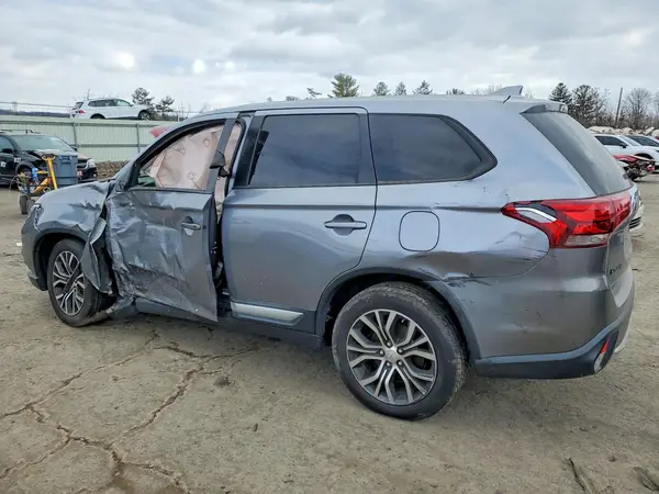 JA4AD2A37HZ031292 2017 MITSUBISHI OUTLANDER - Image 2