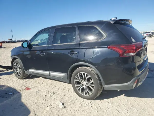 JA4AD2A37HZ042180 2017 MITSUBISHI OUTLANDER - Image 2