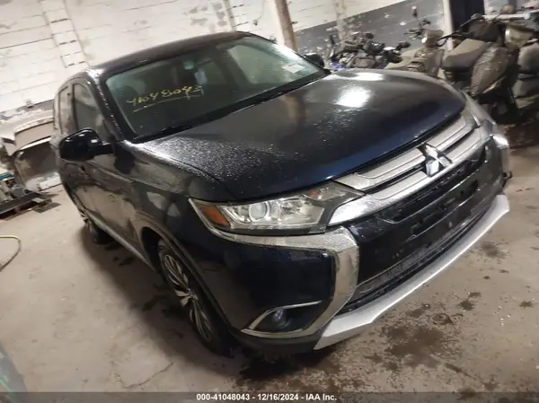 JA4AD2A37JJ005280 2018 MITSUBISHI OUTLANDER - Image 1