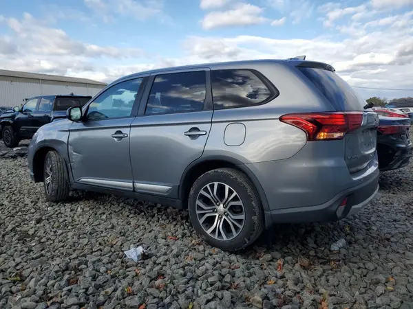 JA4AD2A37JZ011582 2018 MITSUBISHI OUTLANDER - Image 2