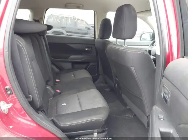 JA4AD2A37JZ012909 2018 MITSUBISHI OUTLANDER - Image 8