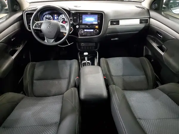 JA4AD2A37JZ017205 2018 MITSUBISHI OUTLANDER - Image 8