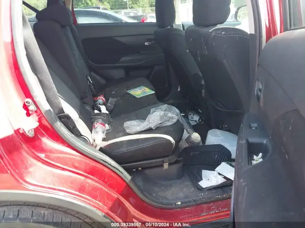 JA4AD2A37JZ042816 2018 MITSUBISHI OUTLANDER - Image 8