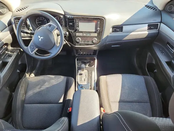 JA4AD2A37JZ052763 2018 MITSUBISHI OUTLANDER - Image 8